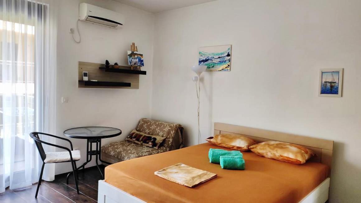 Apartment Adrialux Budva Zimmer foto